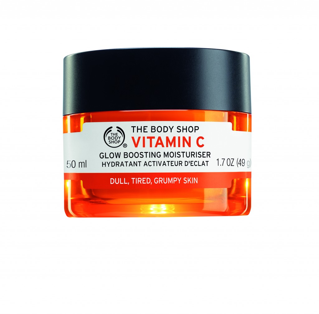 1040917 VITAMIN C Glow boosting moisturiser CloseD_INVICPJ002