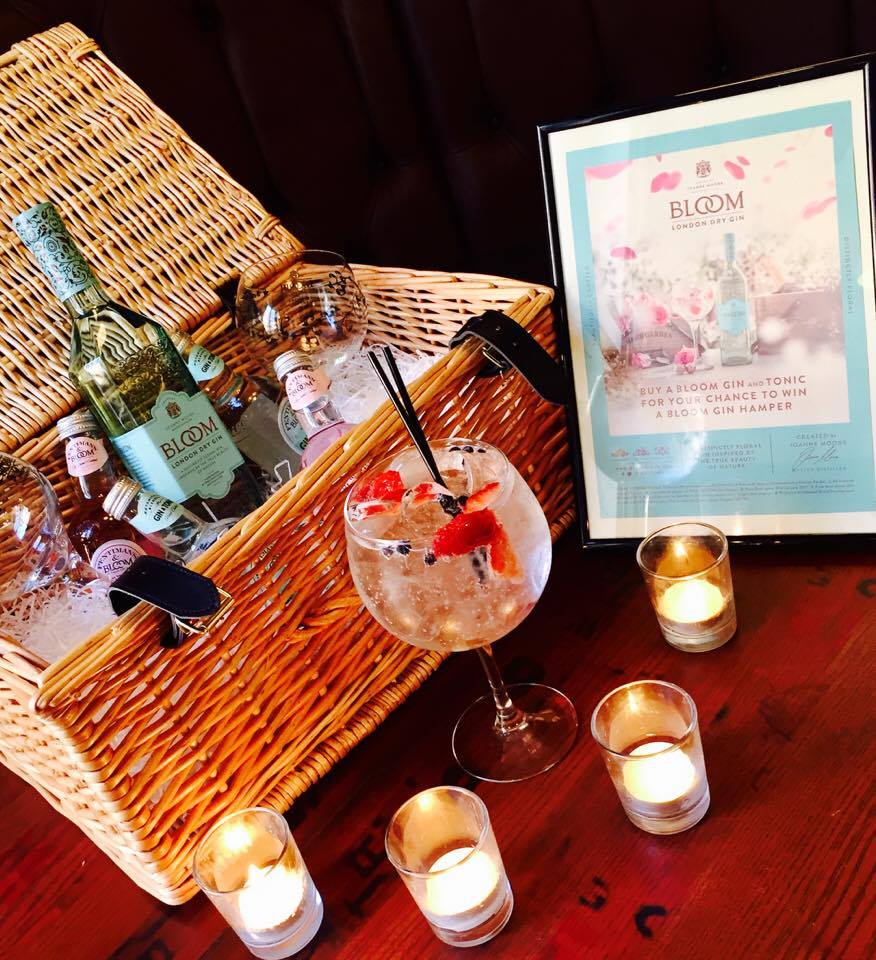 BLOOM Gin Hamper social media pic