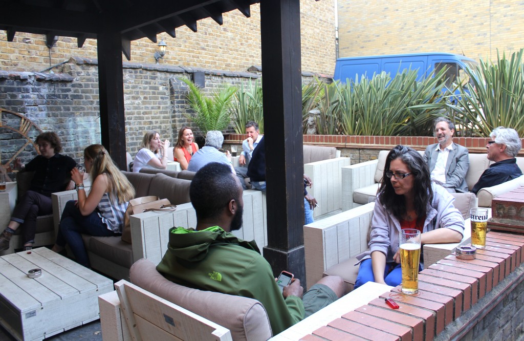 Brewers Inn Wandsworth outside seating area