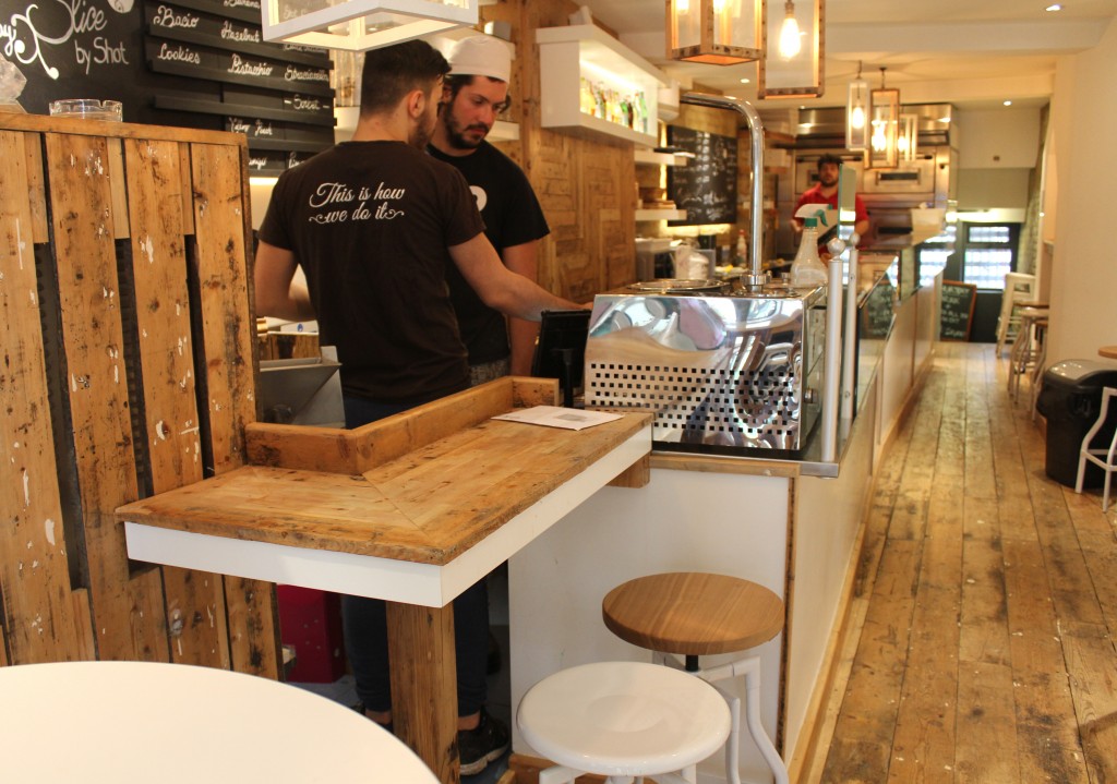 Ice and Slice Interio