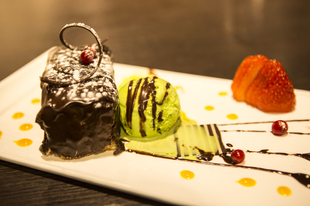 Mango Tree Victoria -5