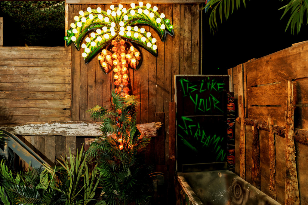 Junkyard Golf, Manchester