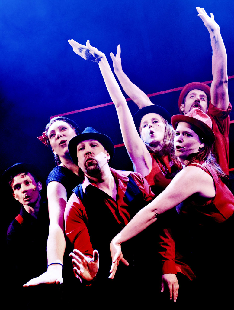 ShowstopperTheImprovisedMusical- (l-r) Nigel Pilkington, Lucy Trodd, Adam Meggido, Pippa Evans, Ruth Bratt, Philip Pellew. Credit Idil Sukan.