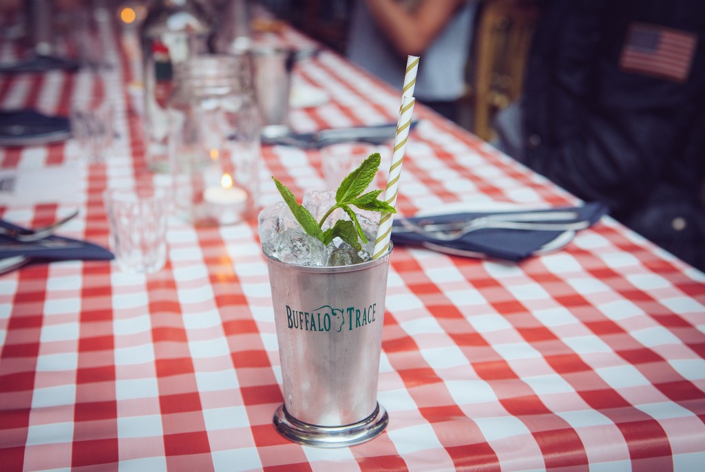 DJANGO BANJO Gold Rush_June16 Stacey Hatfield photography