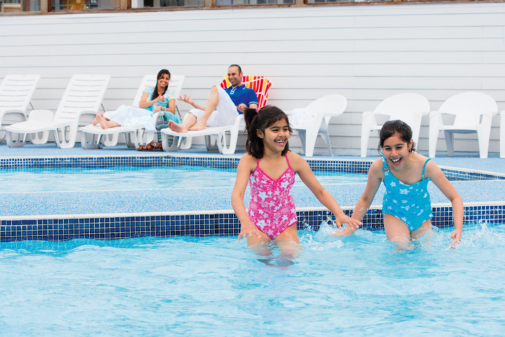 ah_outpool_11_11_web