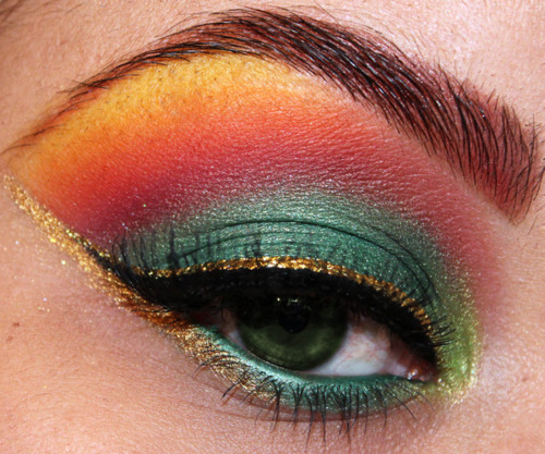 colourful eyeshadow