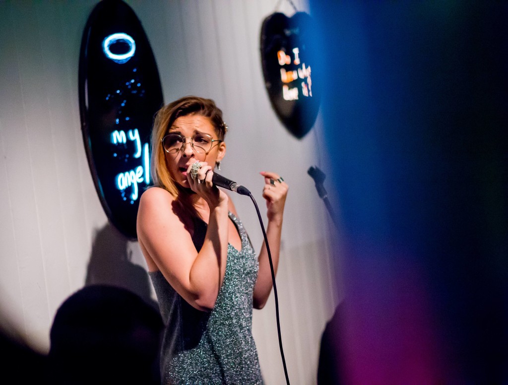 time_out_black_launc_81LQI