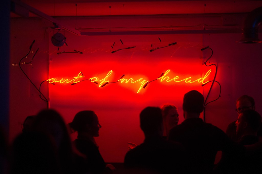 time_out_black_launc_OyFbt