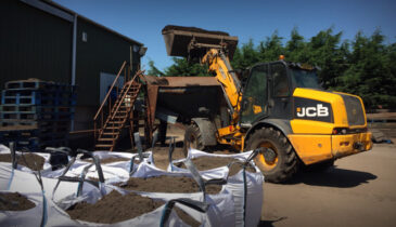 Soil Hopper Small 1