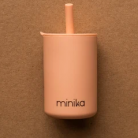 verre avec paille et couvercle (minika)