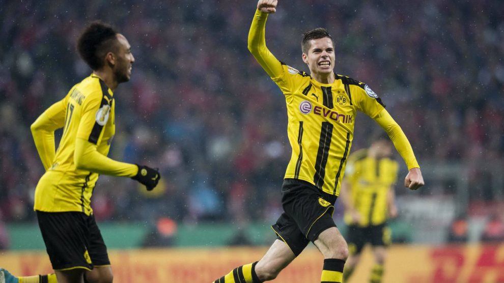 فريق بروسيا دورتموند الألماني