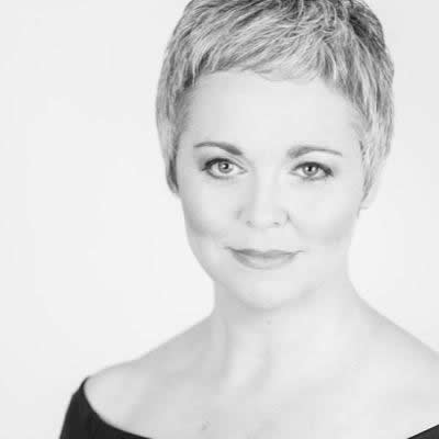 Claire-Pascoe-400x400px