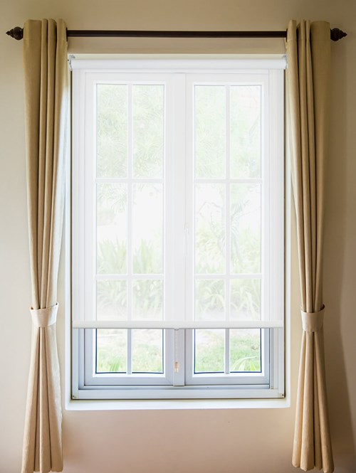 Sheer White Cordless Roller Blind Spring Loaded