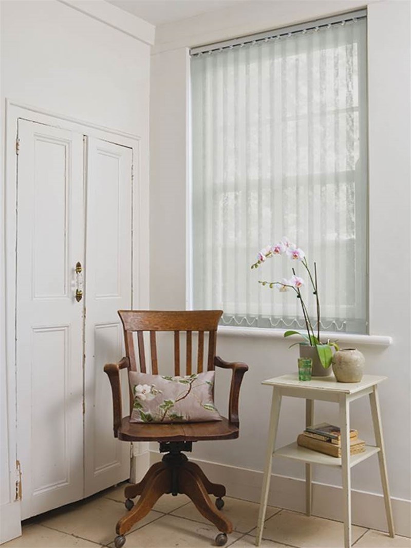 Platinum 89mm Sheer Vertical Blind