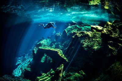 Cenote diving yucatan mexico