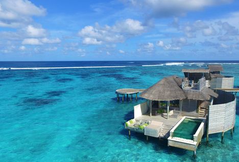 six senses laamu water villa