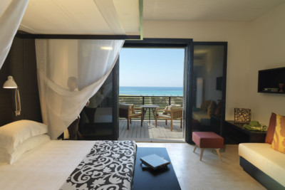 bedroom with sea view