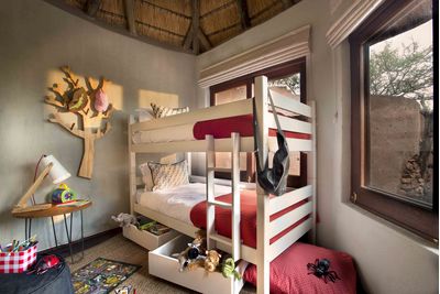 kids bunk room