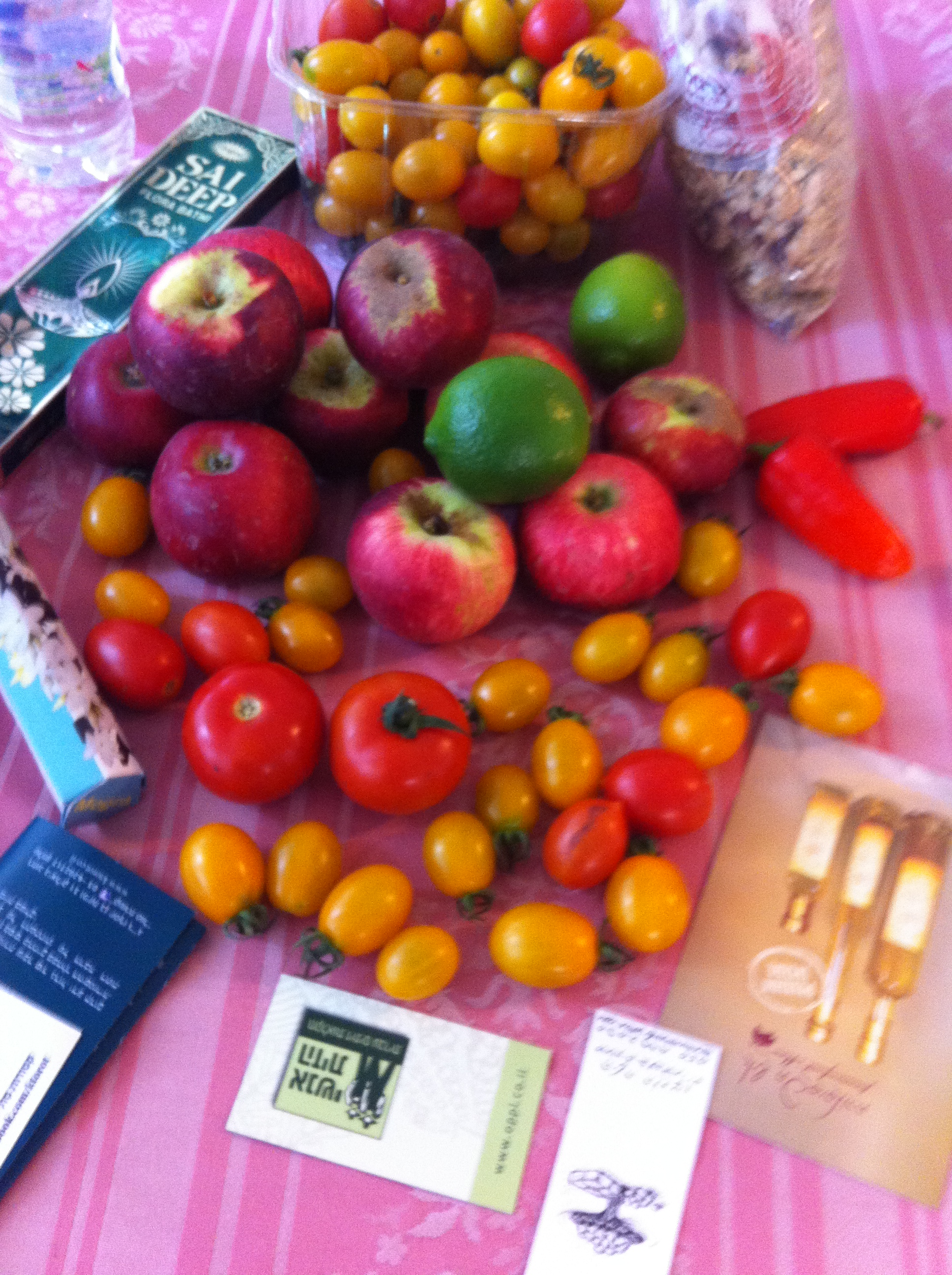 healthy vitamin-rich, lycopene-saturated, fibrefull food