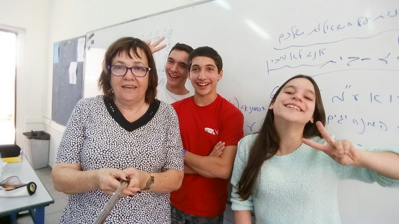 Talented high school children attending the Nachshon program
