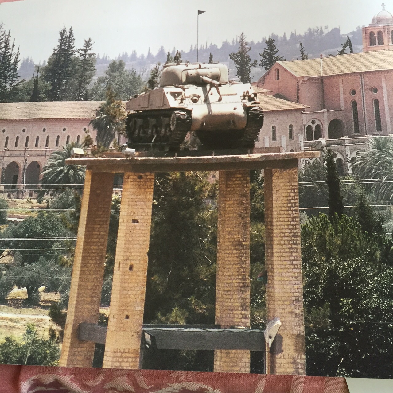DOVES OF LATRUN by Shulamit Sapir-Nevo - Illustrated by studio Ira Keren - Ourboox.com