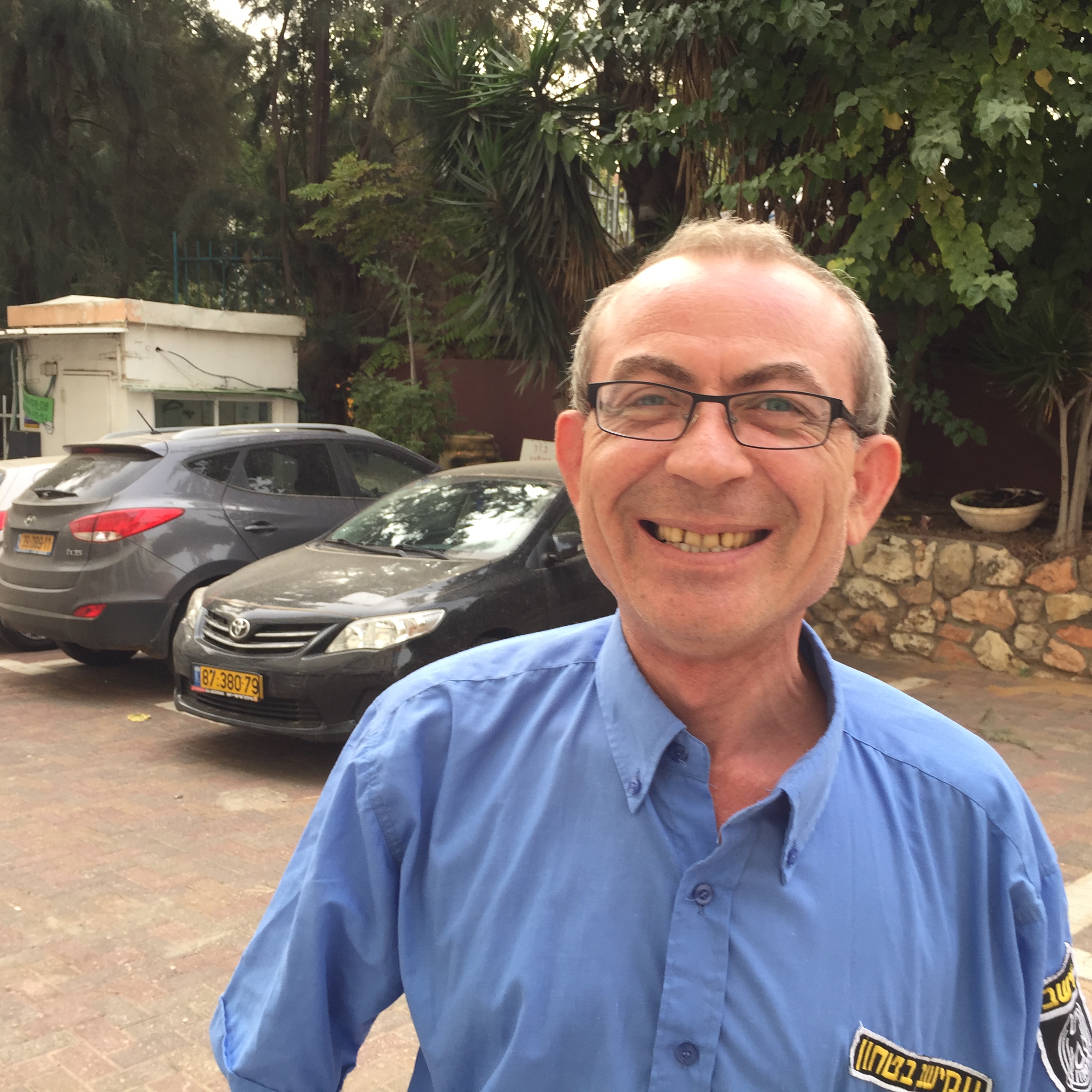 November Smiles at Shenkar College by Mel Rosenberg - מל רוזנברג - Ourboox.com
