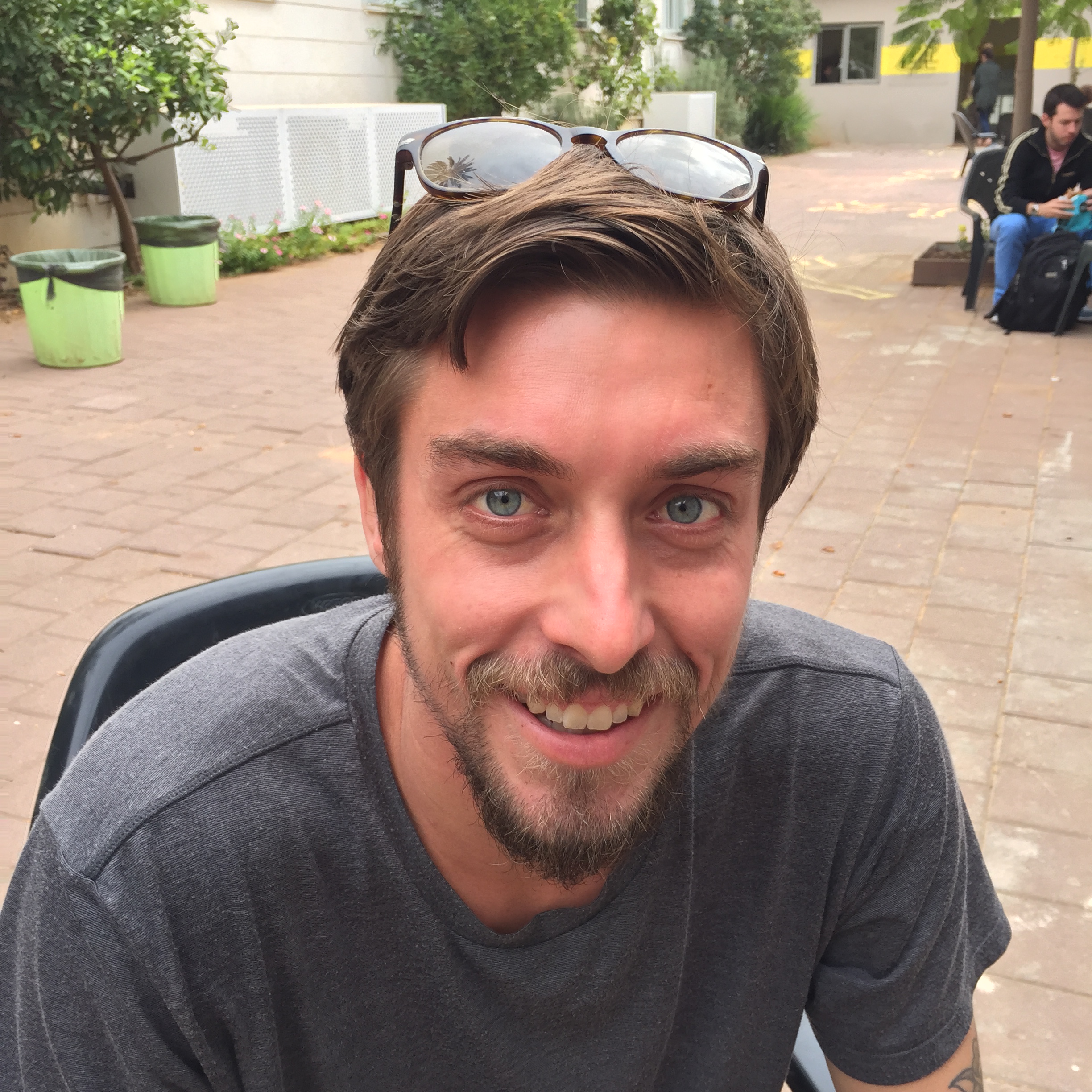 November Smiles at Shenkar College by Mel Rosenberg - מל רוזנברג - Ourboox.com