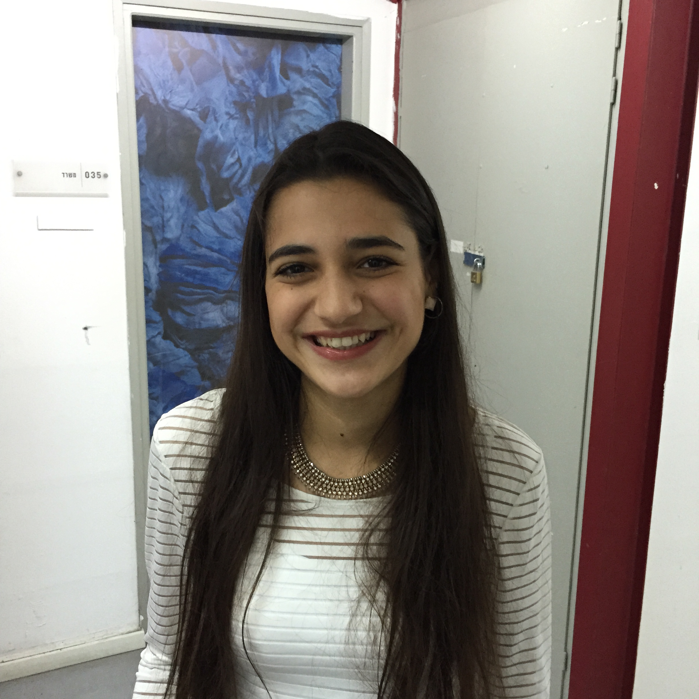 November Smiles at Shenkar College by Mel Rosenberg - מל רוזנברג - Ourboox.com