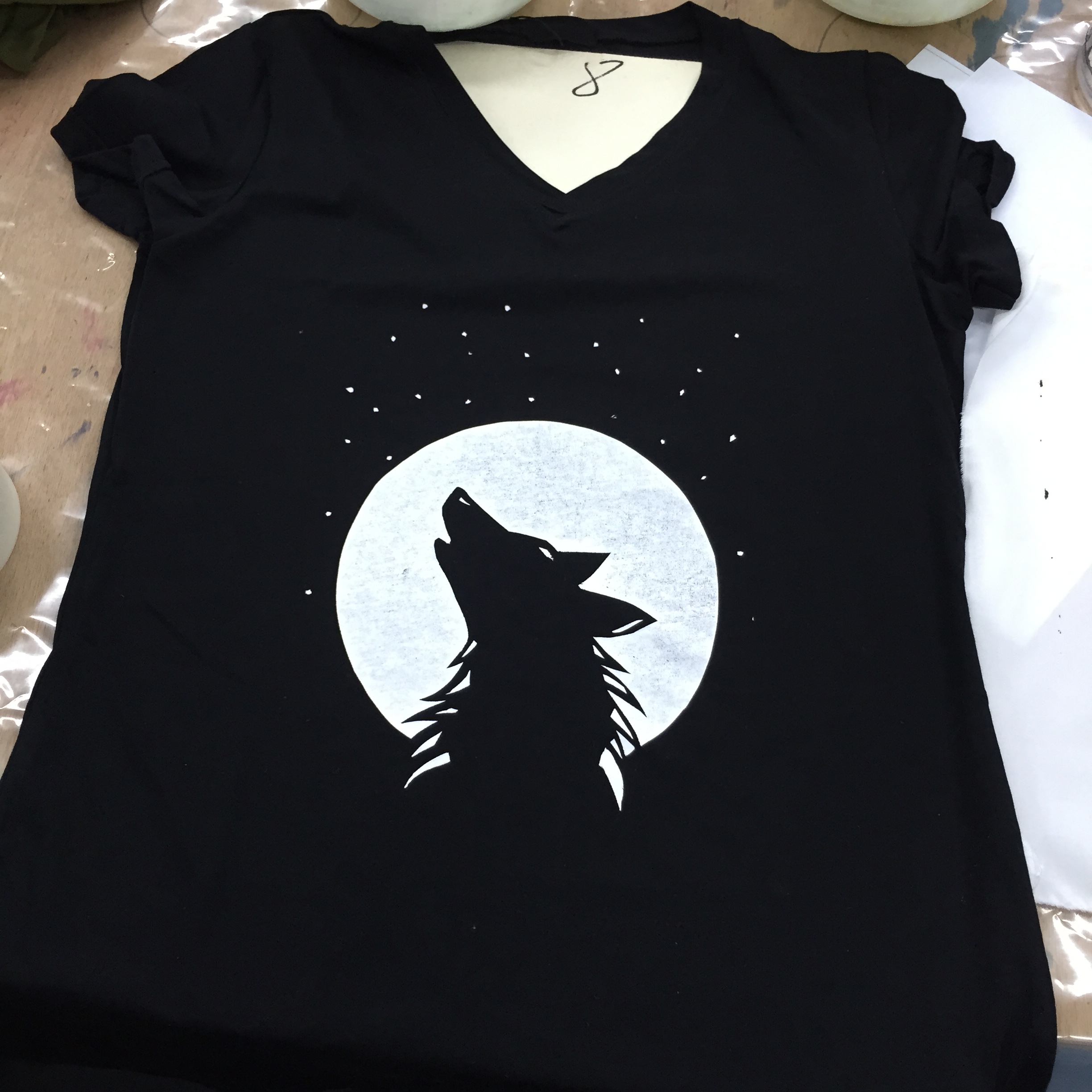Making t-shirts at Shenkar by Mel Rosenberg - מל רוזנברג - Ourboox.com