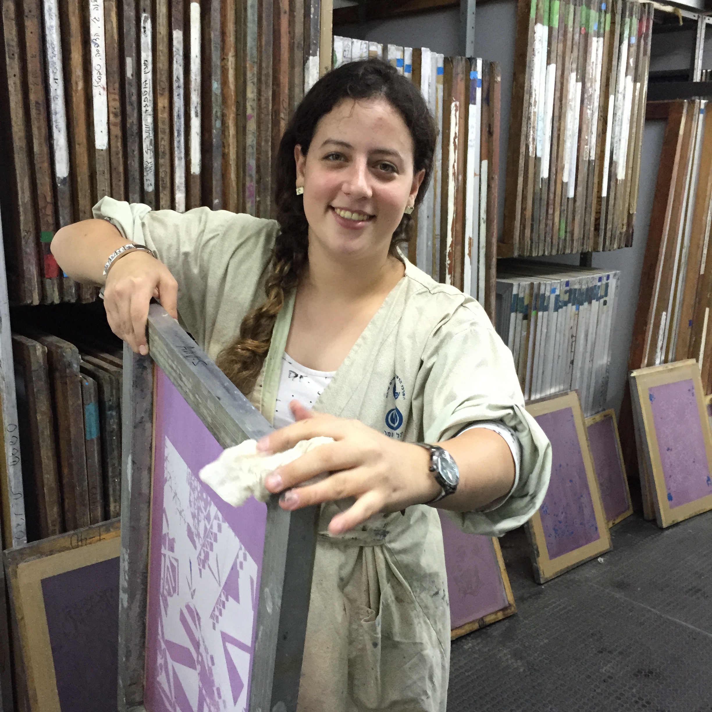 Making t-shirts at Shenkar by Mel Rosenberg - מל רוזנברג - Ourboox.com