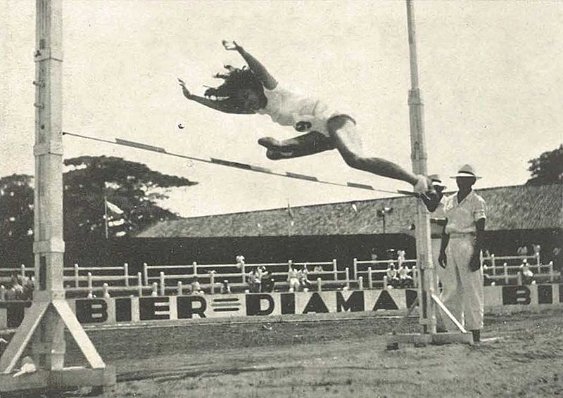 Mel’s Ten Tips on how to Survive the Sports Craze by Mel Rosenberg - מל רוזנברג - Ourboox.com