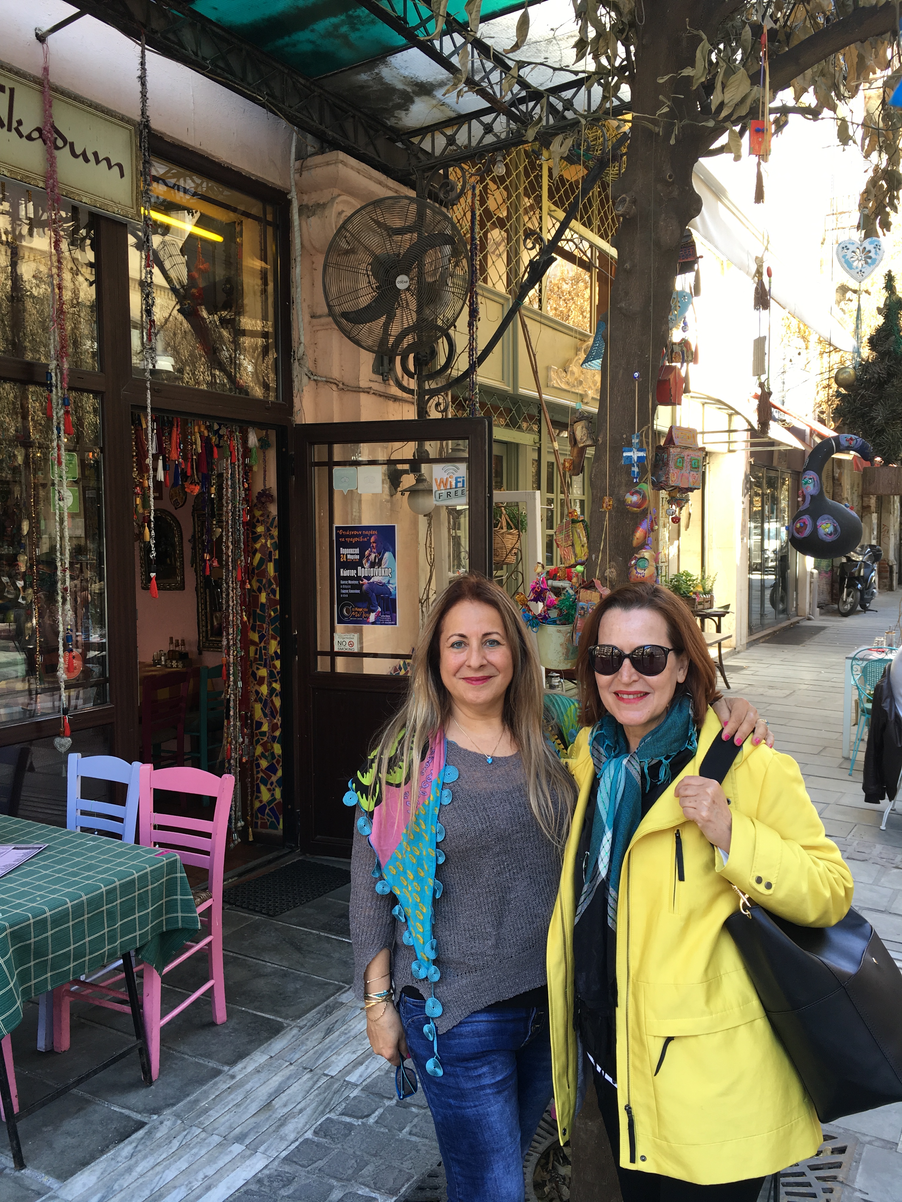 Spring in Thessaloniki And in my heart🌹🌸🌺🌷 Άνοιξη στη Θεσσαλονίκη και στην καρδιά μου by Shuli Sapir-Nevo Photo and Motto - Illustrated by shulamit SAPIR-NEVO - Ourboox.com