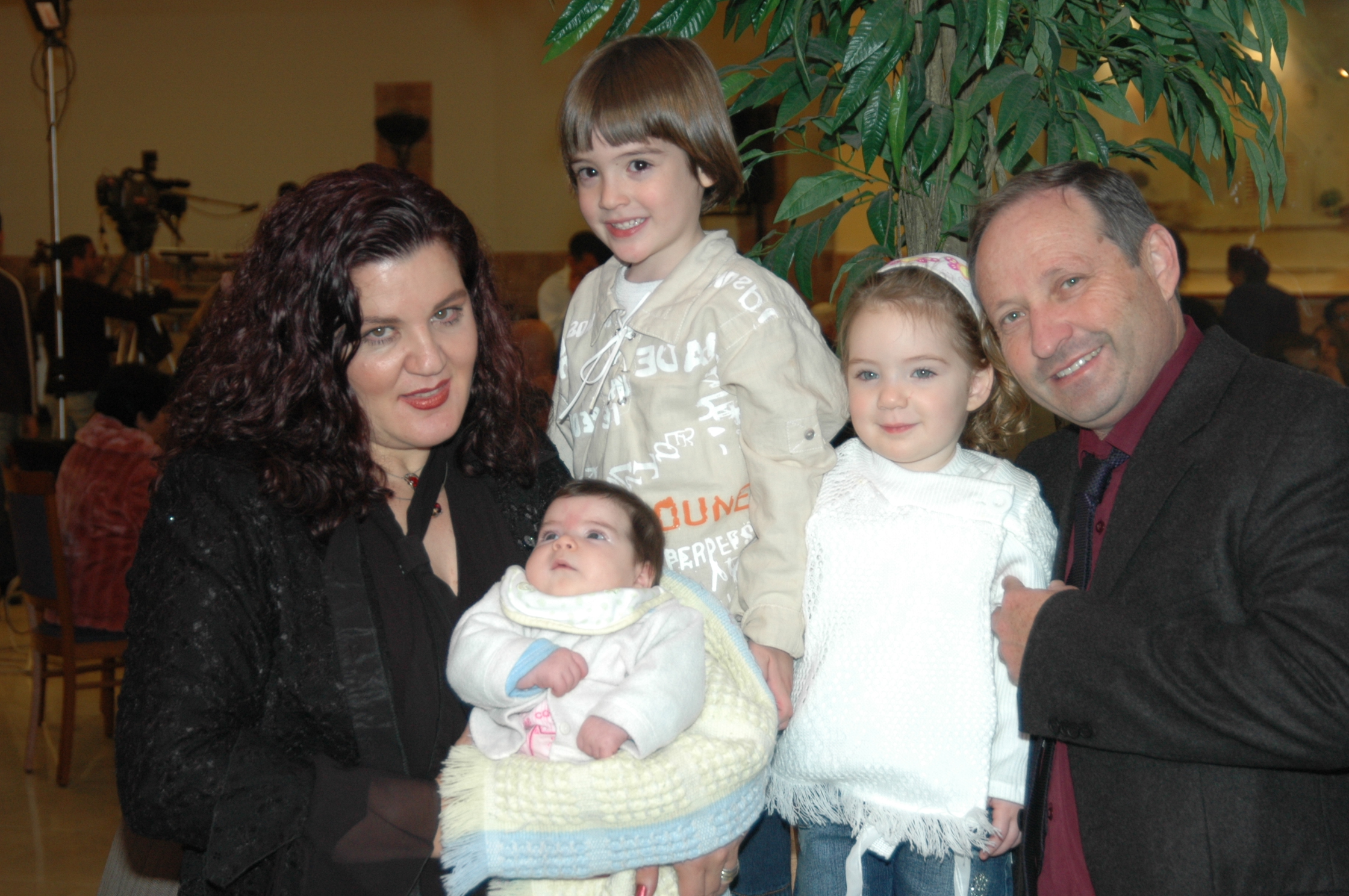 my family by snirgordon - Illustrated by שניר גורדון - Ourboox.com