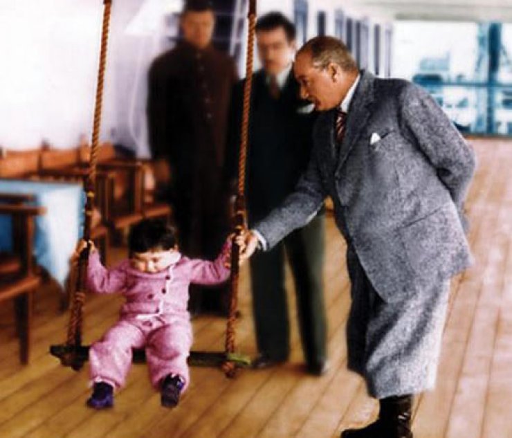 ATATÜRK ve ÇOCUK by ozkaan - Illustrated by Özkan SEYREK (Educator, teacher) - Ourboox.com