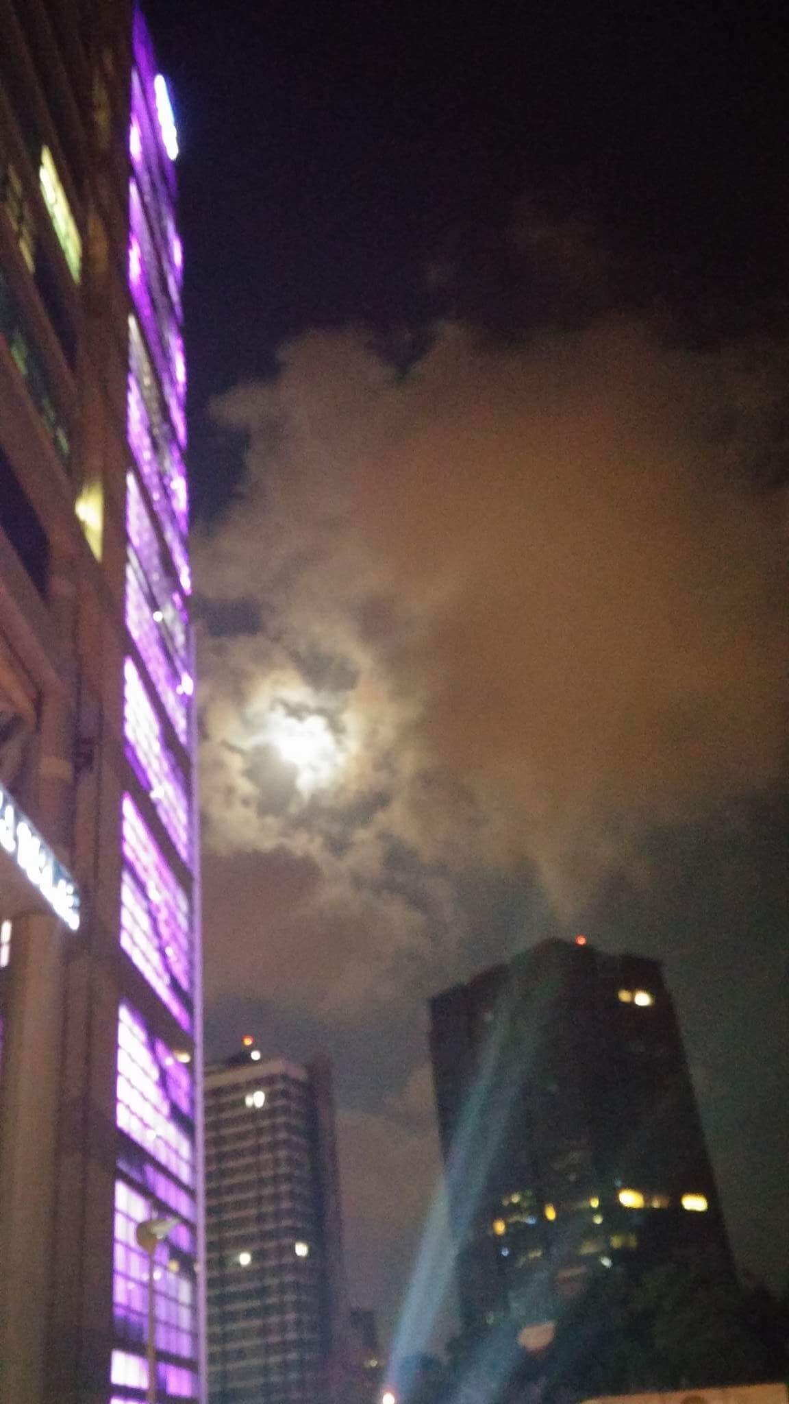 לכתוב ולצייר ירח שירים- שולמית ספיר-נבו 🌙 😊 🌛😍 ציורים וצילומים- אירית סלע גבורי by Shulamit Sapir-Nevo - Illustrated by אירית סלע גבורי - Ourboox.com