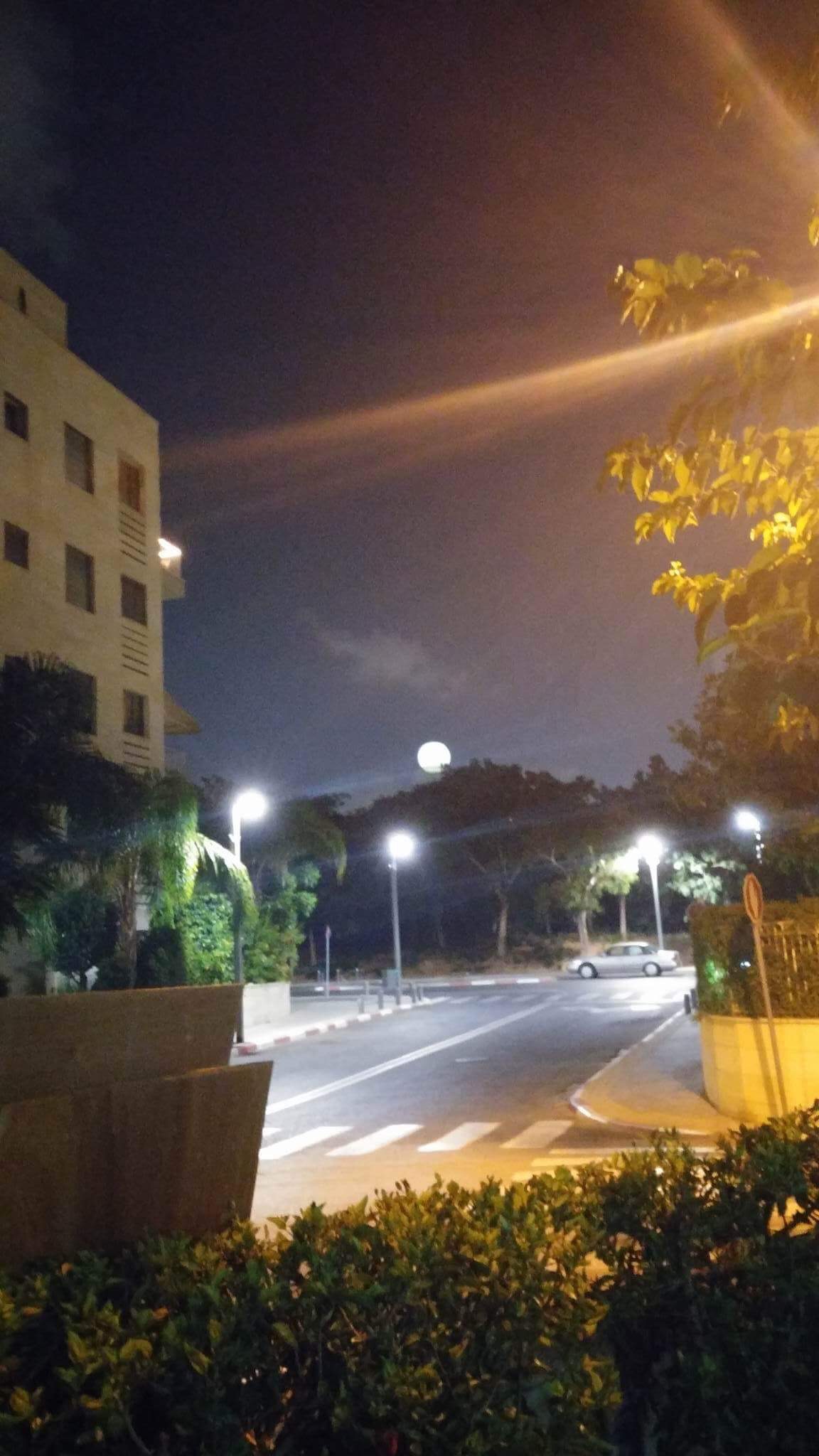 לכתוב ולצייר ירח שירים- שולמית ספיר-נבו 🌙 😊 🌛😍 ציורים וצילומים- אירית סלע גבורי by Shulamit Sapir-Nevo - Illustrated by אירית סלע גבורי - Ourboox.com