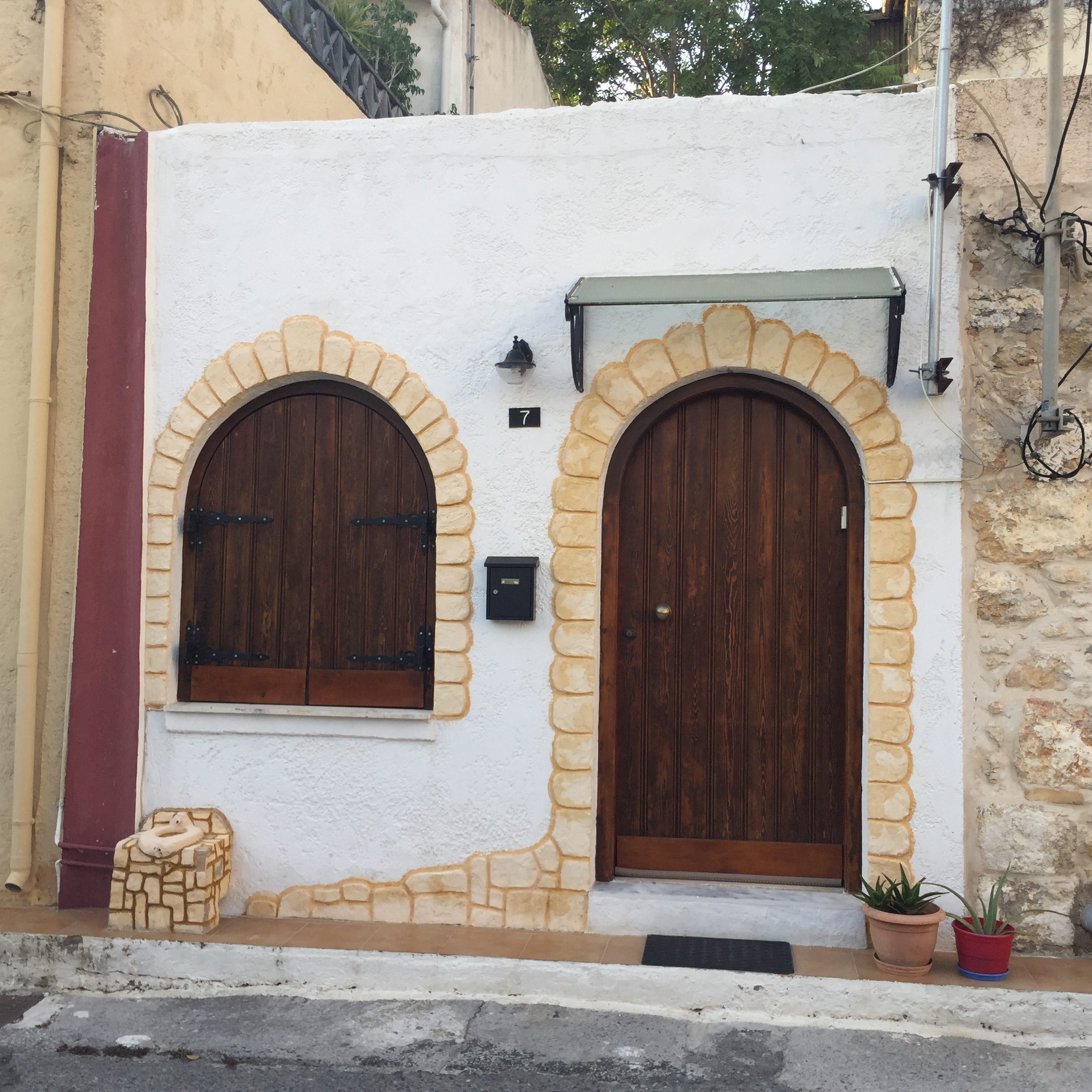 Morning Walks in Heraklion, Crete by Mel Rosenberg - מל רוזנברג - Ourboox.com