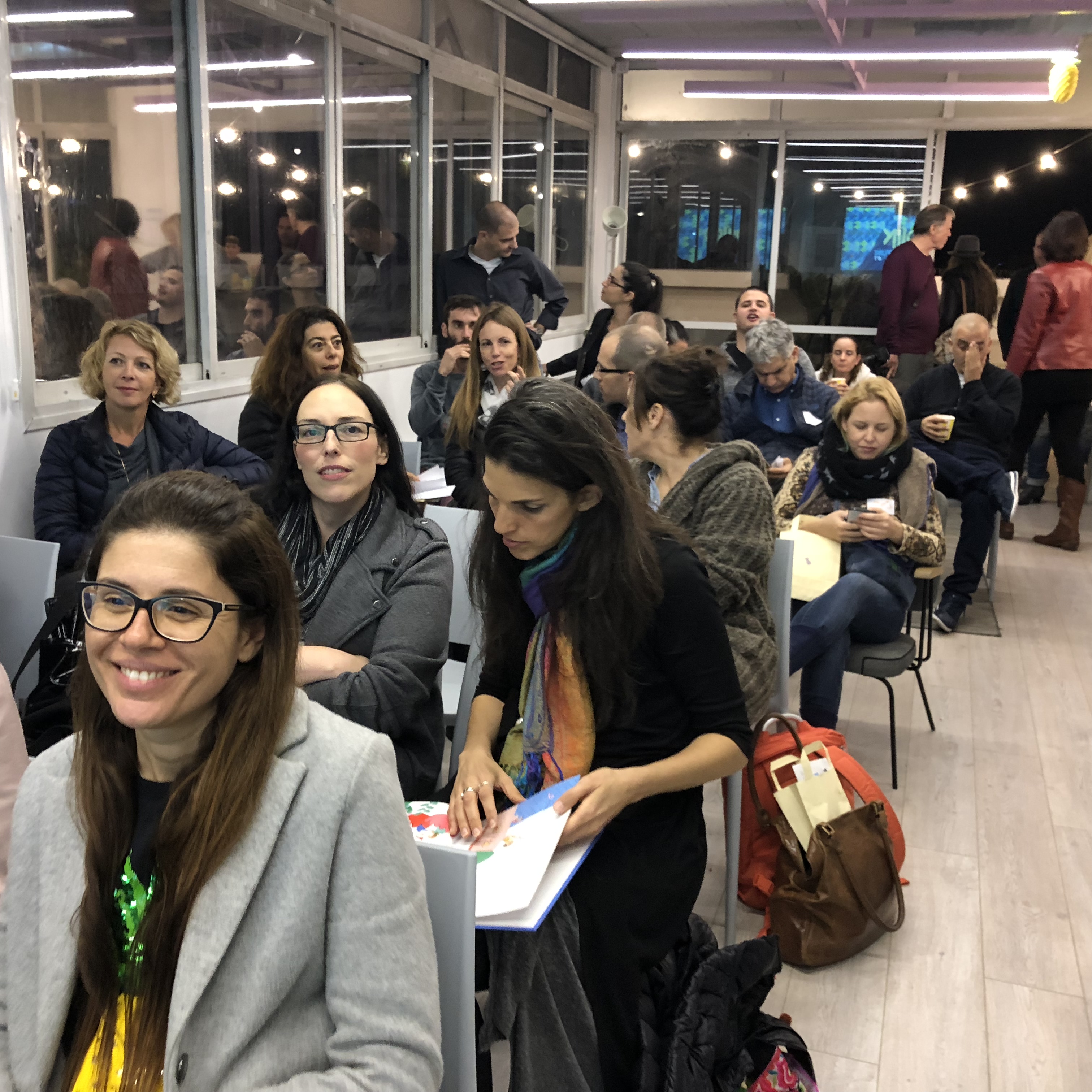 Ananas at Shenkar College – Trying to Forge a Fruity Future for Education by Mel Rosenberg - מל רוזנברג - Ourboox.com