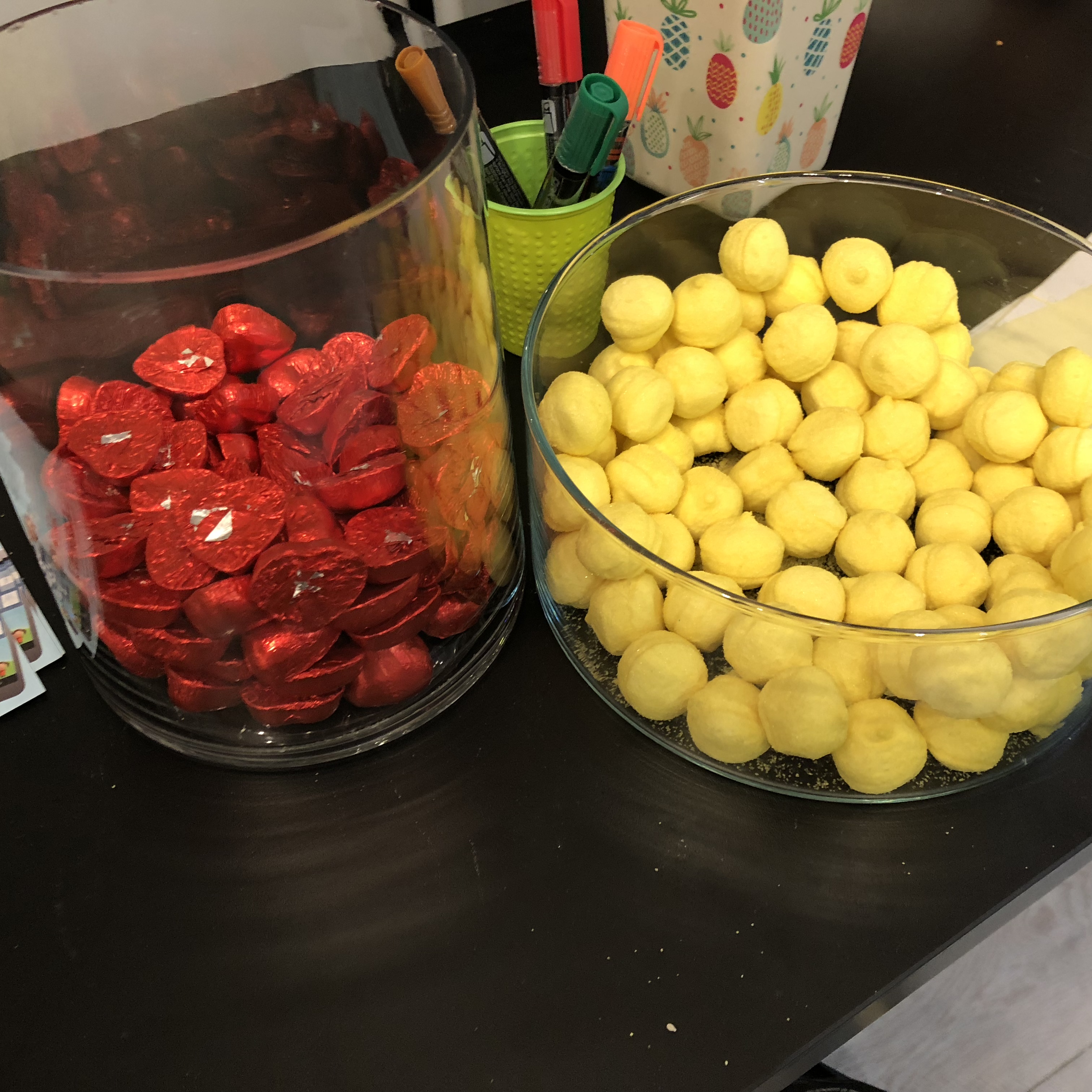 Ananas at Shenkar College – Trying to Forge a Fruity Future for Education by Mel Rosenberg - מל רוזנברג - Ourboox.com