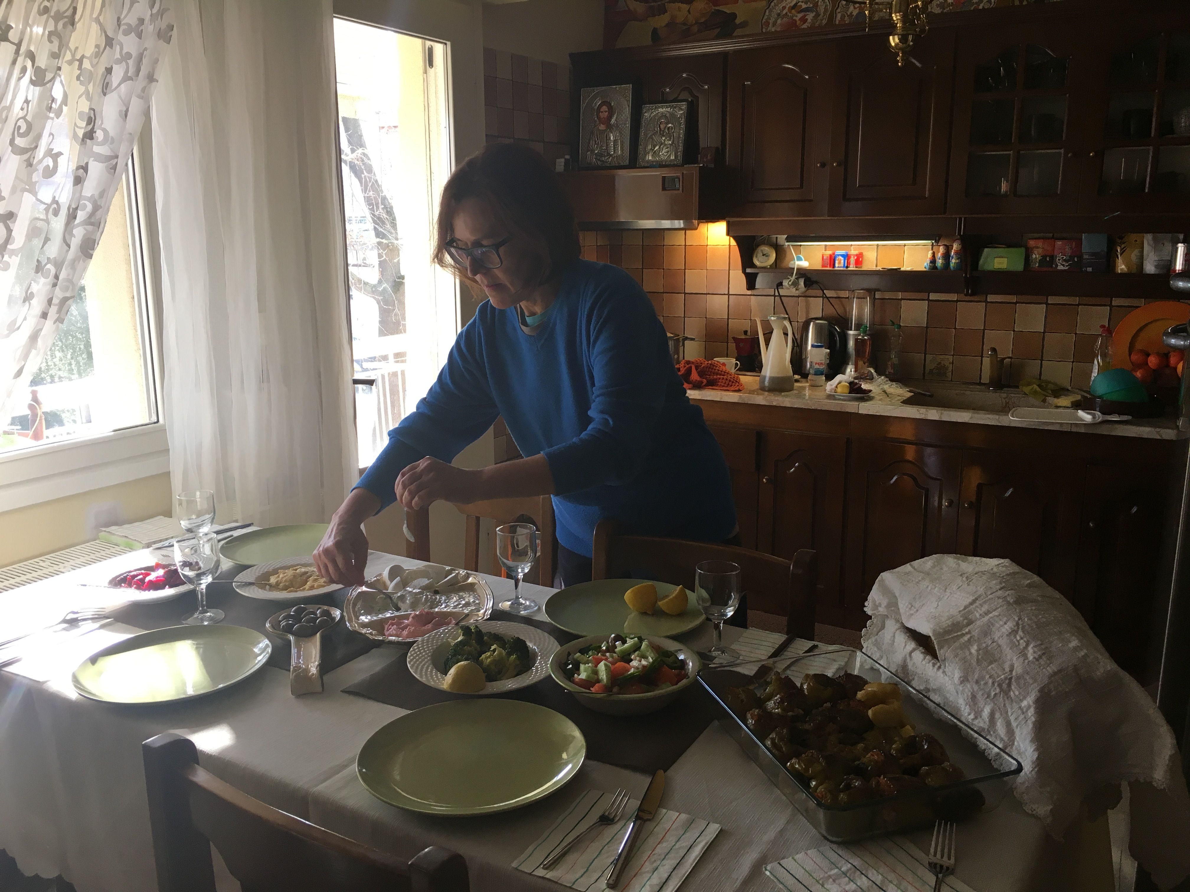 Οι ζεστές ώρες του χειμώνα στα Κουφάλια, Ελλάδα *Winter warmth in Koufalia, Greece by Shuli Sapir-Nevo Photo and Motto - Illustrated by Shulamit Sapir- Nevo - Ourboox.com
