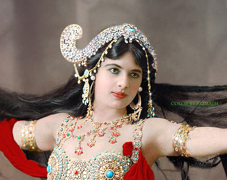 Mata Hari by Olga Shirnina - Illustrated by Olga Shirnina - Ourboox.com