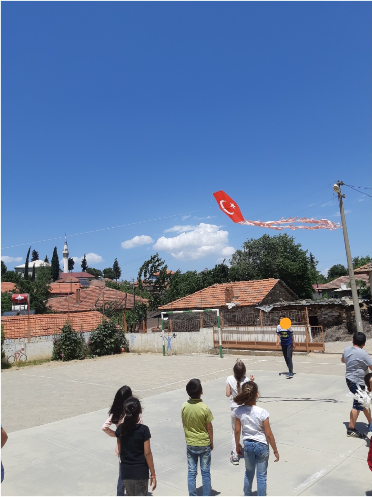 KARAGÖZ VE HACİVAT GÖLGE OYUNU İLE DEMOKRASİ VE DEĞERLER EĞİTİMİ by ESRA DiLBAZ - Illustrated by ESRA DİLBAZ AFŞAR İLKOKULU İNGİLİZCE ÖĞRETMENİ- MÜDÜR YARDIMCISI - Ourboox.com