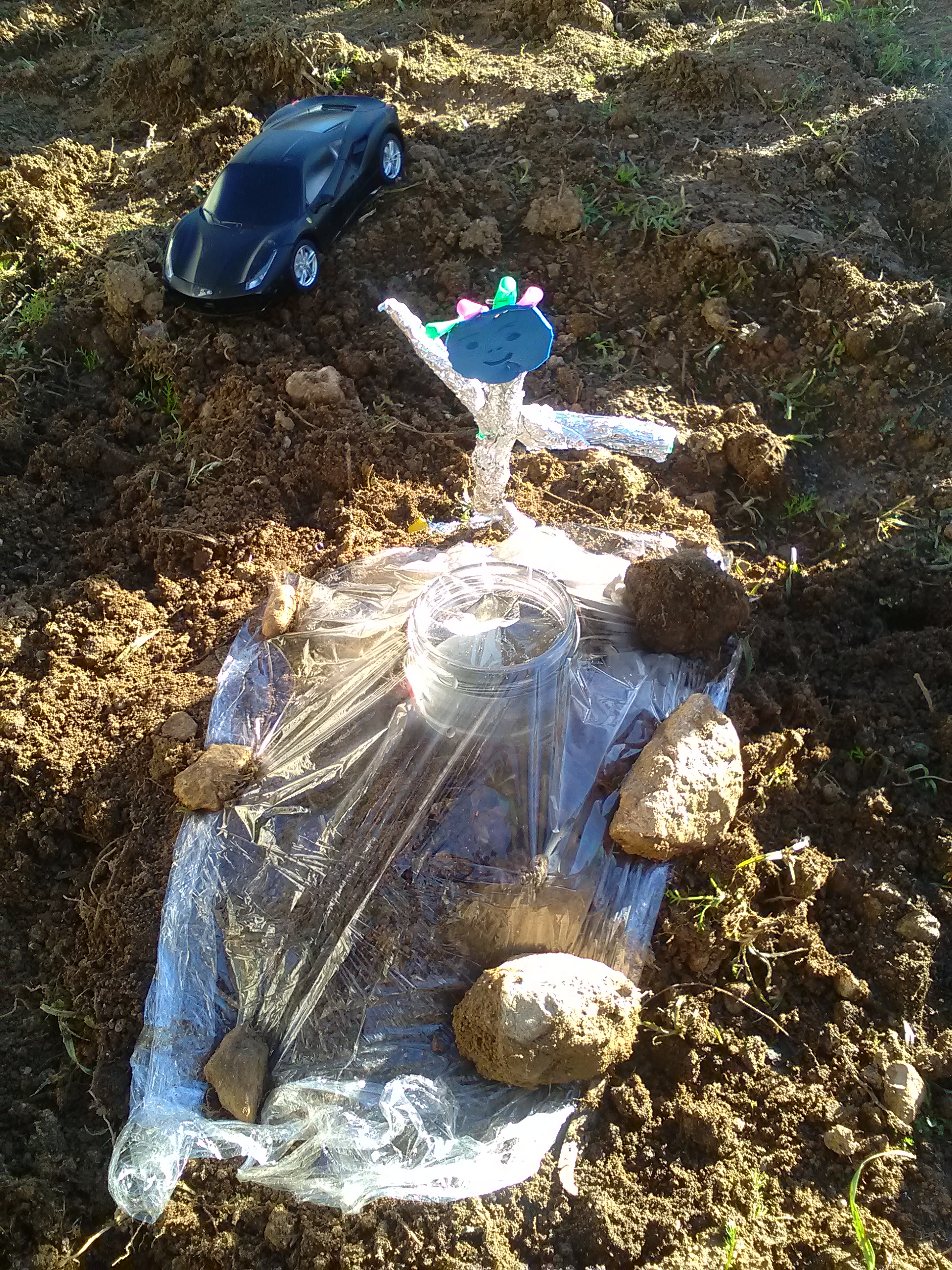Photos from students’work about space and tecnology by Margarita Dakoronia - Ourboox.com