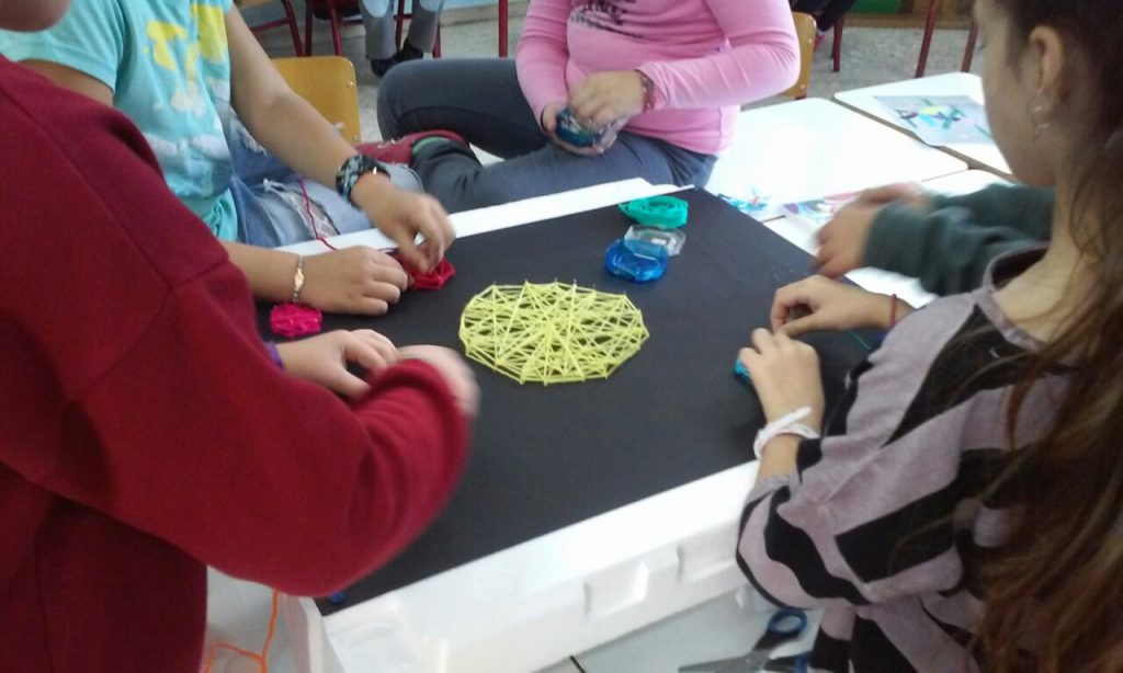Photos from students’work about space and tecnology by Margarita Dakoronia - Ourboox.com