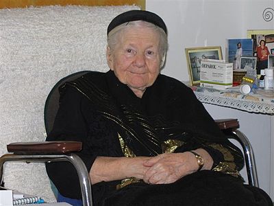 Irena Sendler by yaara reuven - Illustrated by Yaara Reuven (yud '1), Liem Tomer (yud '2) and Shani Shaul (yud '2) - Ourboox.com