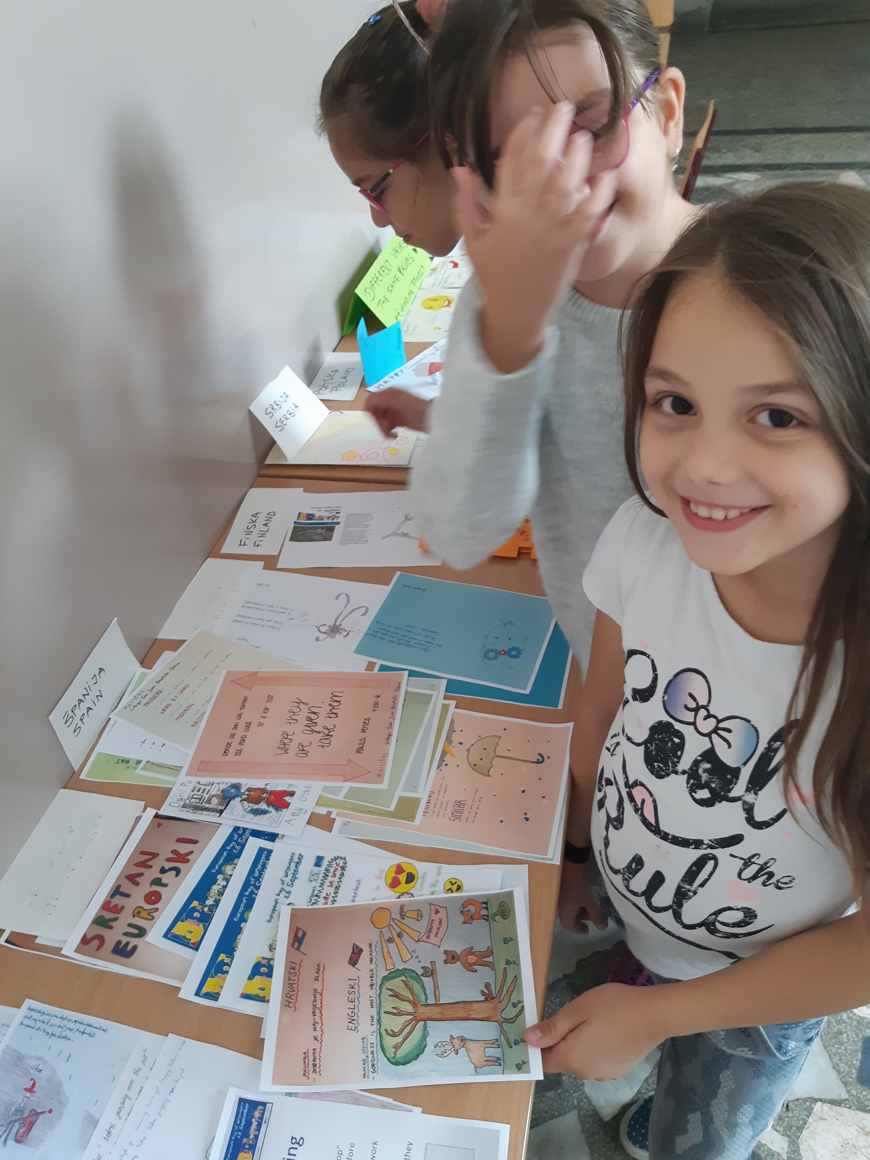 ETWINNING ПРОЈЕКТИ УЧЕНИКА ОСНОВНЕ ШКОЛЕ “КАРАЂОРЂЕ” ТОКОМ ШКОЛСКЕ 2019/2020.ГОДИНЕ by Vesna Jaquet - Ourboox.com