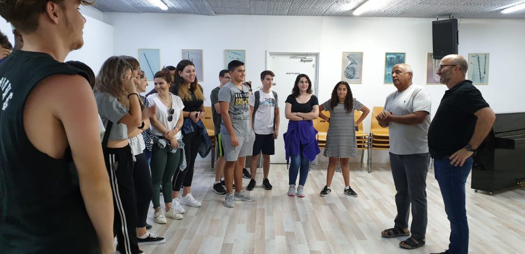 .התרגשות באוויר לפני טיסה. תדרוך אחרון