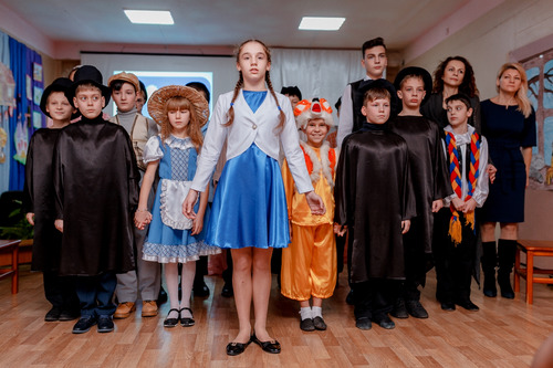 Театр-студія «Долоні» як засіб розкриття творчого потенціалу учнів by Oksana Babenko - Illustrated by Бабенко Оксана Сергіївна - Ourboox.com