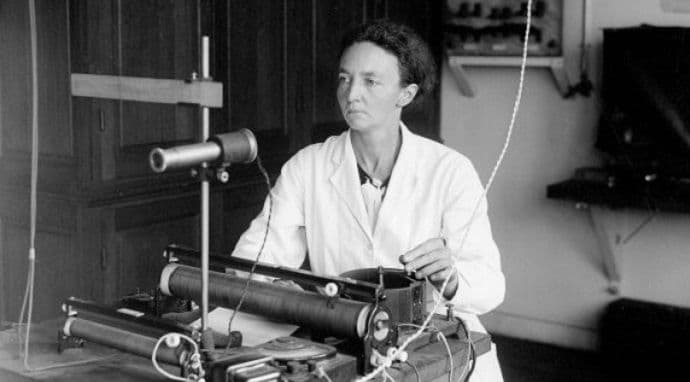 Women scientists throughout history by Marina Lakcevic - Illustrated by students od Elementary school "Vuk Karadžić" - Ourboox.com