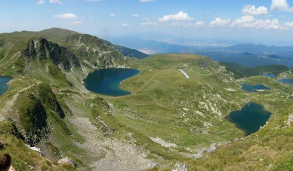 Национални и природни паркове в България by Nevin Caliskan - Ourboox.com